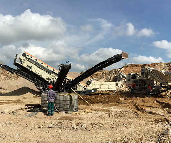 Screening Type Crawler Mobile Crushing Station